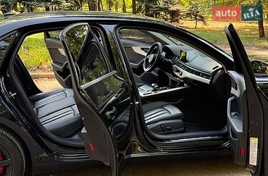 Седан Audi A4 2017 в Кривому Розі