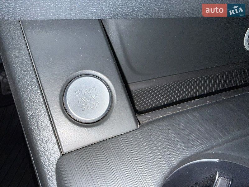 Седан Audi A4 2017 в Кривому Розі