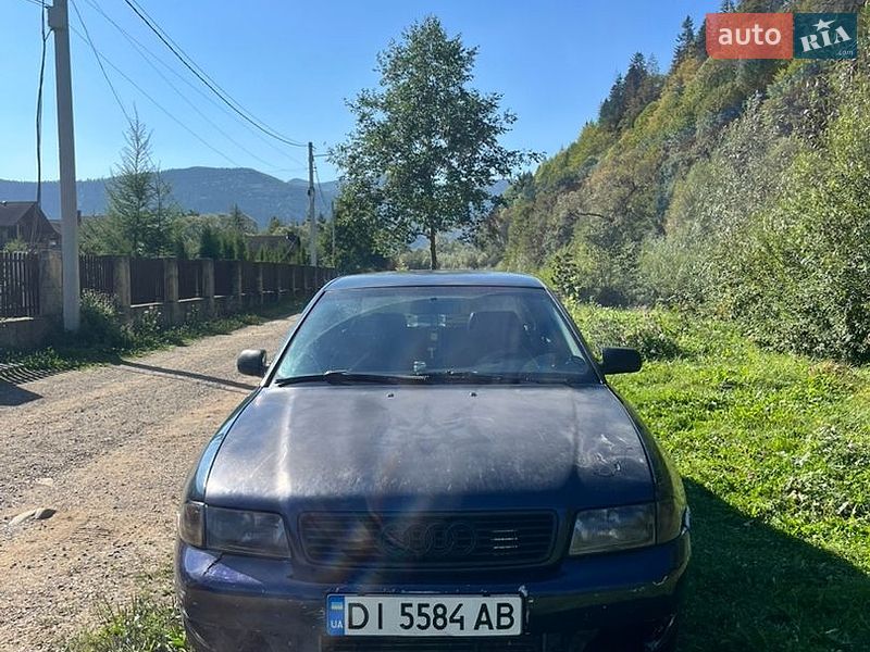 Седан Audi A4 1995 в Яремчі