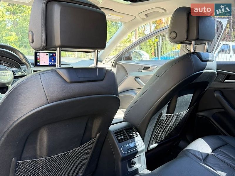 Седан Audi A4 2017 в Житомире
