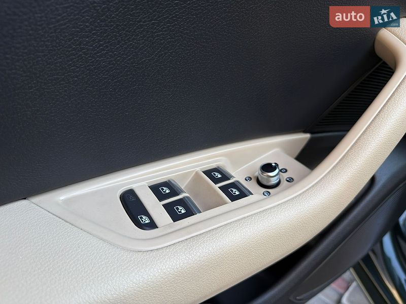 Седан Audi A4 2017 в Виннице
