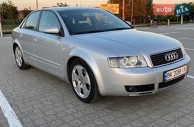Седан Audi A4 2004 в Ровно