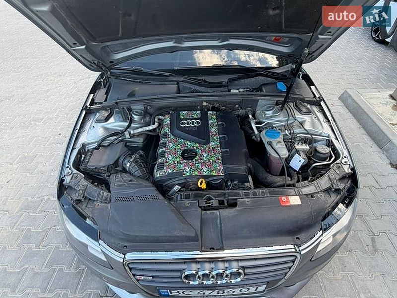 Седан Audi A4 2008 в Сходнице