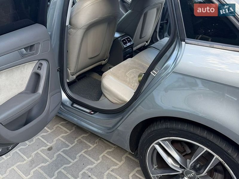Седан Audi A4 2008 в Сходнице