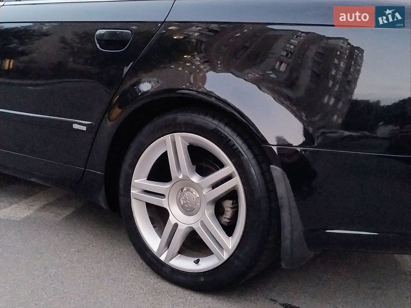 Седан Audi A4 2004 в Чернігові