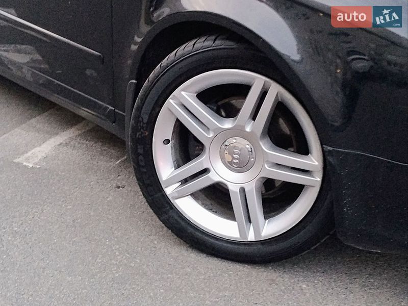 Седан Audi A4 2004 в Чернігові