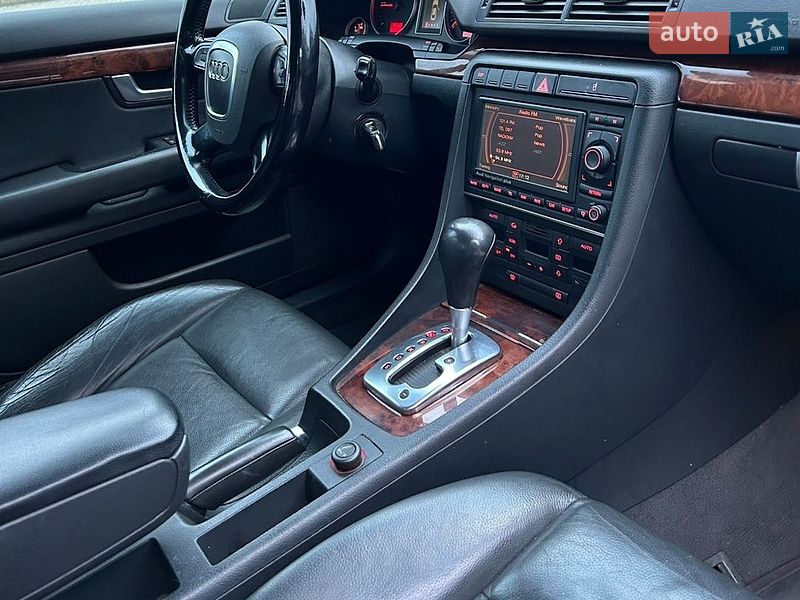 Седан Audi A4 2006 в Дрогобыче
