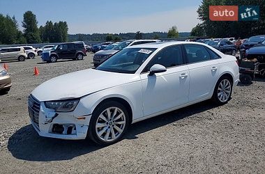 Седан Audi A4 2017 в Тернополе