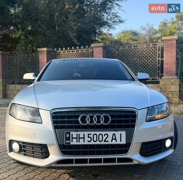 Седан Audi A4 2010 в Одессе