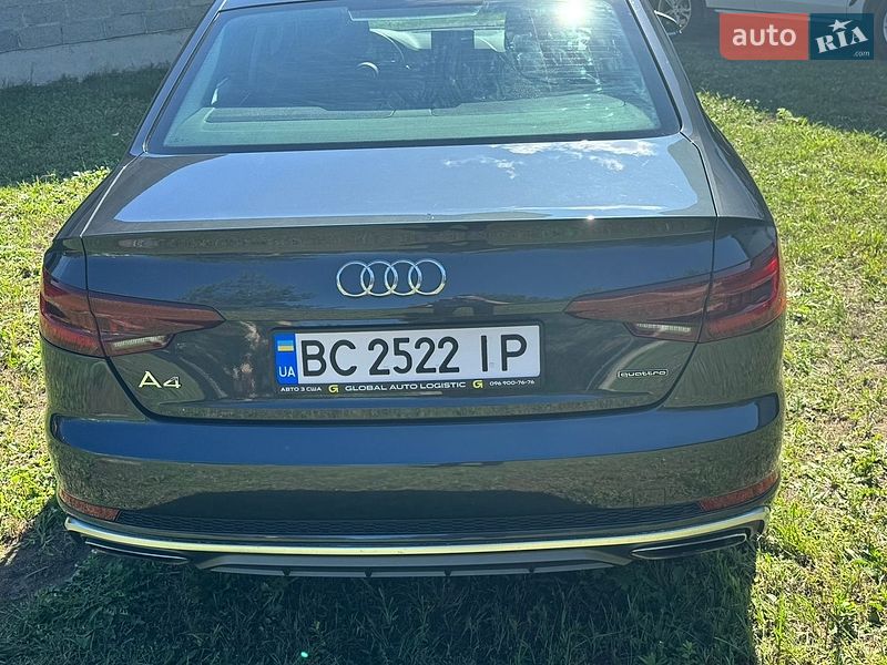 Седан Audi A4 2018 в Львові