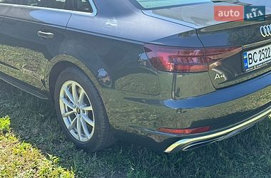 Седан Audi A4 2018 в Львові