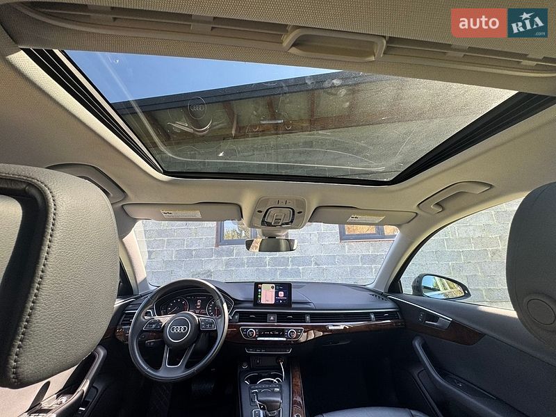 Седан Audi A4 2018 в Львові