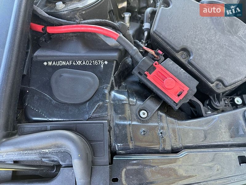 Седан Audi A4 2018 в Львові