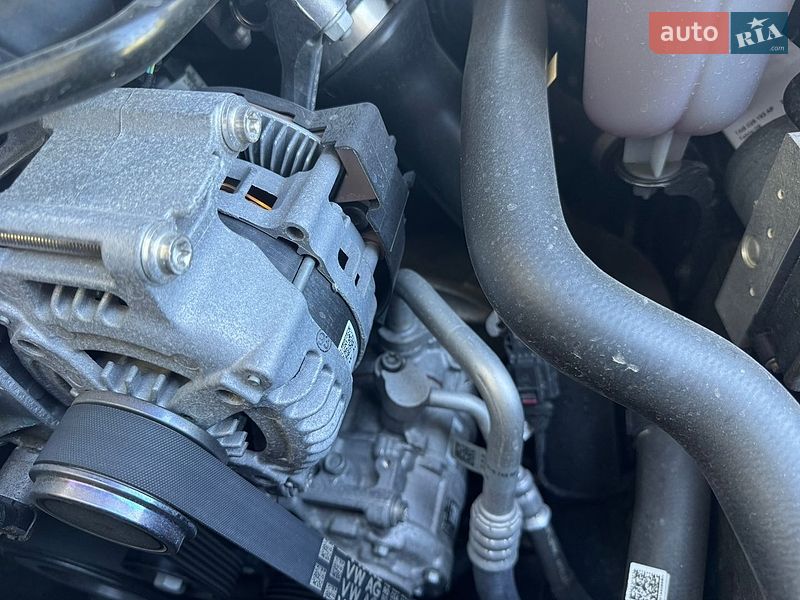 Седан Audi A4 2018 в Львові