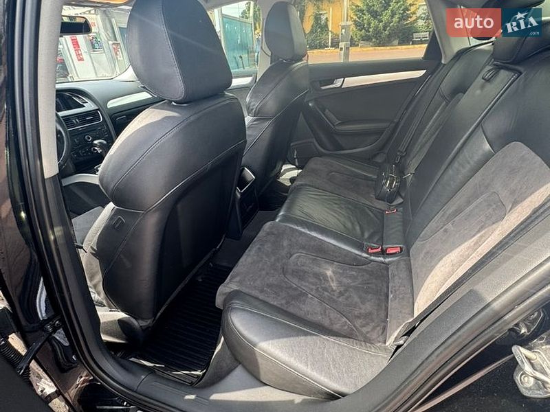 Седан Audi A4 2009 в Ровно