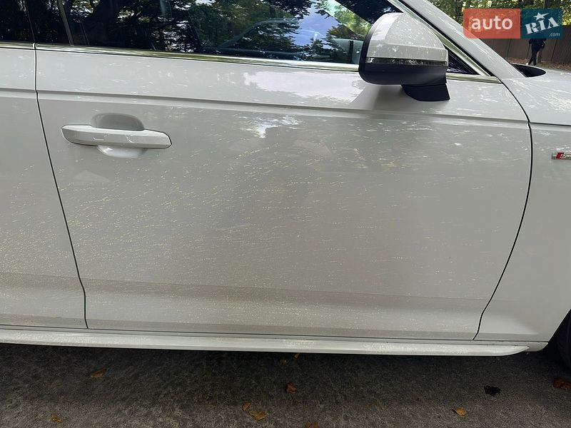 Седан Audi A4 2017 в Львове