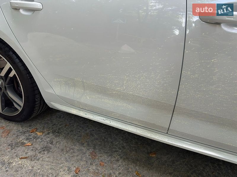 Седан Audi A4 2017 в Львове