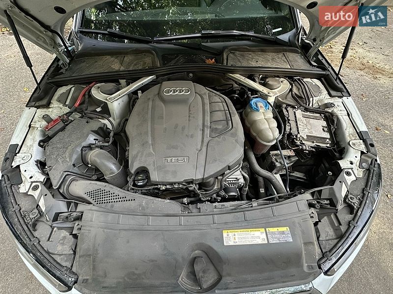 Седан Audi A4 2017 в Львове