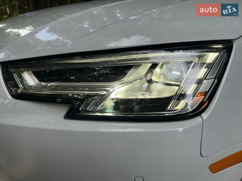 Седан Audi A4 2017 в Львове