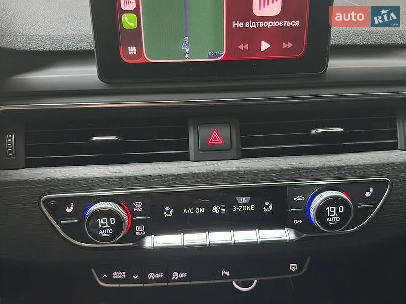 Седан Audi A4 2017 в Львове