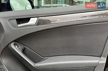 Седан Audi A4 2014 в Львові