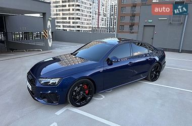 Седан Audi A4 2021 в Києві