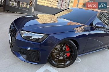 Седан Audi A4 2021 в Києві