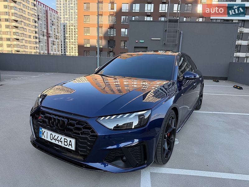Седан Audi A4 2021 в Києві