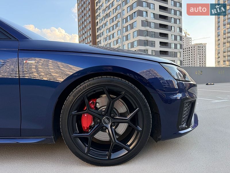 Седан Audi A4 2021 в Києві