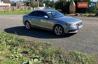 Седан Audi A4 2011 в Луцке