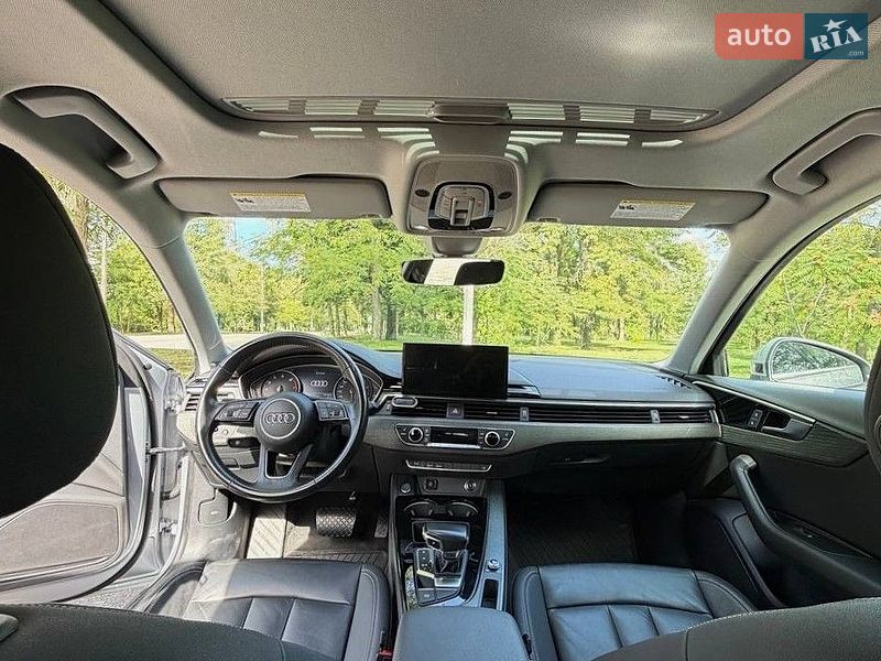 Седан Audi A4 2020 в Кропивницком