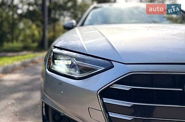 Седан Audi A4 2020 в Кропивницком