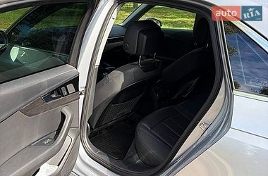 Седан Audi A4 2020 в Кропивницком