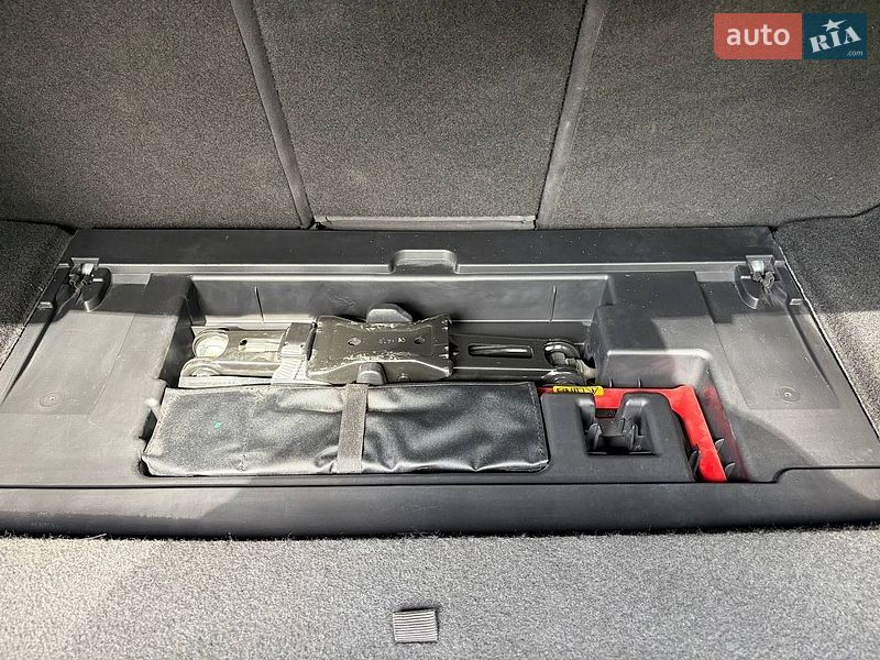 Седан Audi A4 2020 в Кропивницком