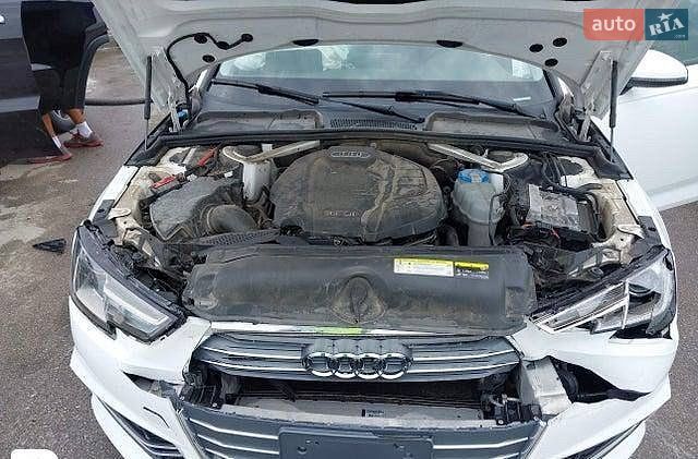 Седан Audi A4 2018 в Львове