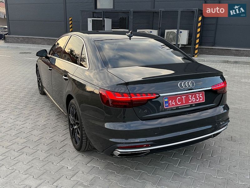 Седан Audi A4 2020 в Львові