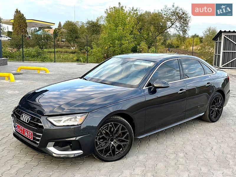 Седан Audi A4 2020 в Львові