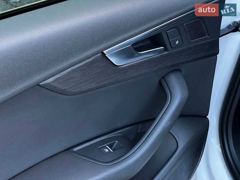 Седан Audi A4 2016 в Києві фото 40 Седан Audi A4 2016 в Києві