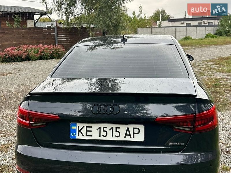 Седан Audi A4 2016 в Дніпрі