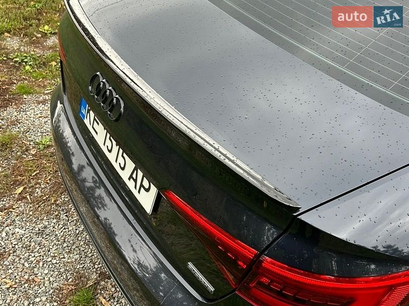Седан Audi A4 2016 в Дніпрі
