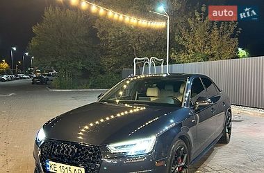 Седан Audi A4 2016 в Дніпрі