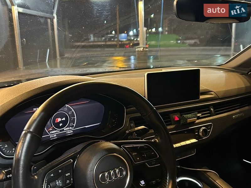 Седан Audi A4 2016 в Дніпрі