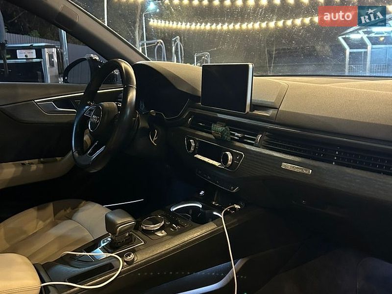 Седан Audi A4 2016 в Дніпрі