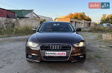 Седан Audi A4 2012 в Вінниці