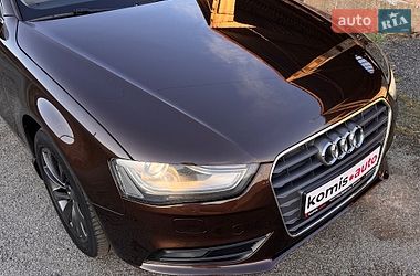 Седан Audi A4 2012 в Вінниці