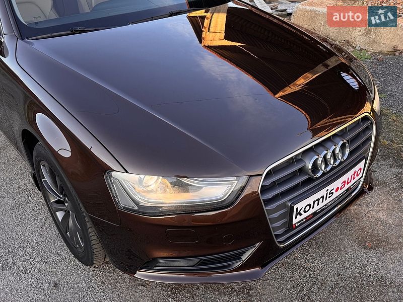 Седан Audi A4 2012 в Вінниці