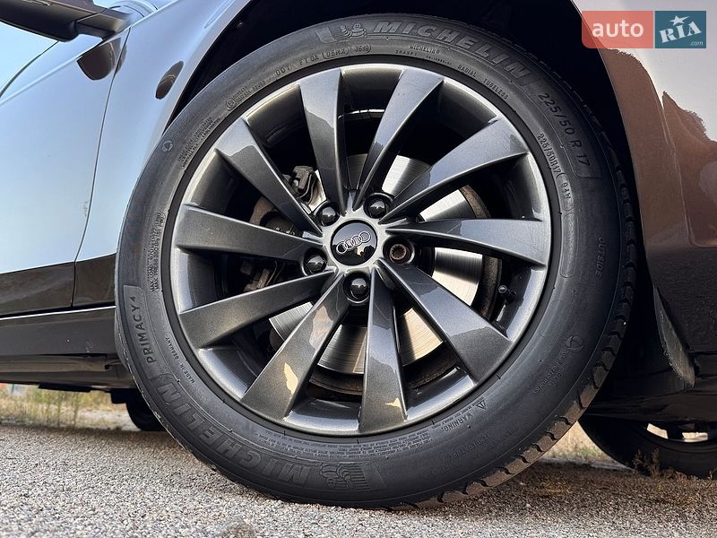 Седан Audi A4 2012 в Вінниці