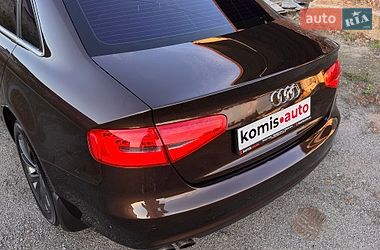 Седан Audi A4 2012 в Вінниці
