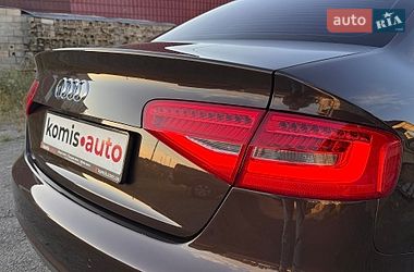 Седан Audi A4 2012 в Вінниці