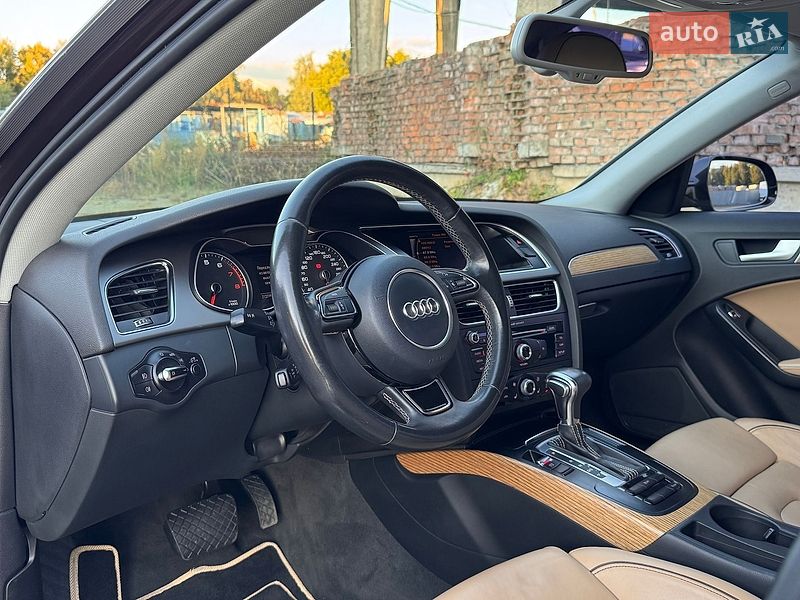 Седан Audi A4 2012 в Вінниці